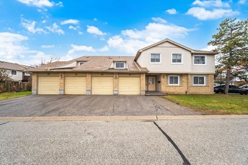 37-6777 Formentera Ave, Mississauga, ON, L5N2M3 | Card Image