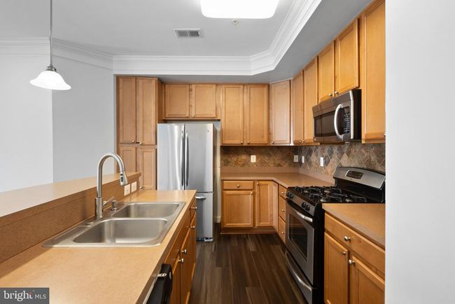 7211 - 7211 Darby Downs, Condo with 3 bedrooms, 3 bathrooms and null parking in ELKRIDGE MD | Image 5