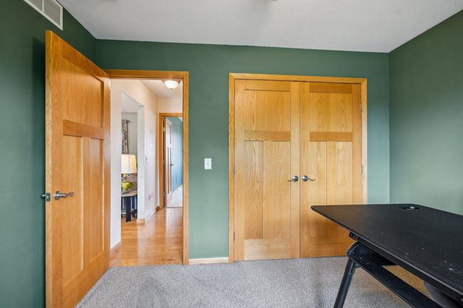 26-web-or-mls-Prairie Grass Dr-1006-024.jpg | Image 26