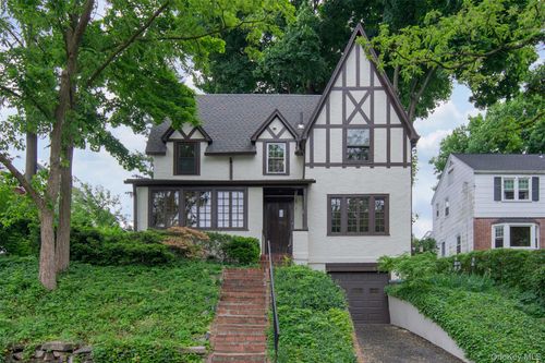 370 Scarsdale Rd, Yonkers, NY, 10707-2117 | Card Image