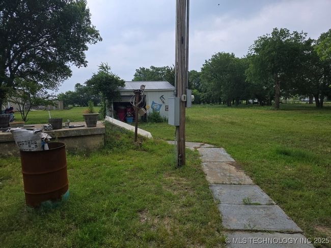 6750 Meridian Rd, House other with 3 bedrooms, 2 bathrooms and null parking in Ardmore OK | Image 4