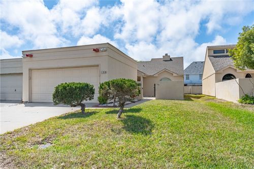 135 Santa Fe Dr, Rockport, TX, 78382-6855 | Card Image