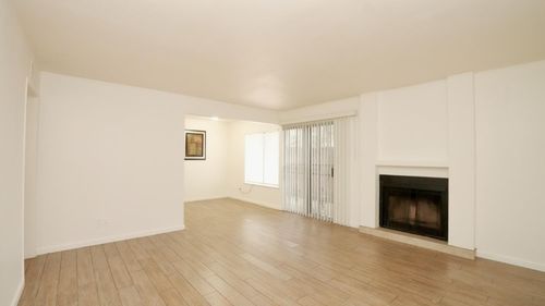 111-1550 W Ashlan Ave, Fresno, CA, 93705-1919 | Card Image