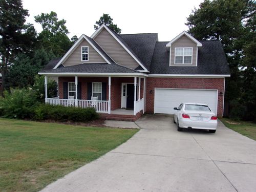 1095 Magnolia Dr, Aberdeen, NC, 28315-2231 | Card Image