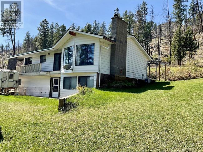 1715 Highway 33, House other with 3 bedrooms, 3 bathrooms and 1 parking in Rock Creek BC | Image 7