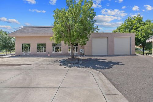 31902 Country Club Drive, Porterville, CA, 93257 | Card Image