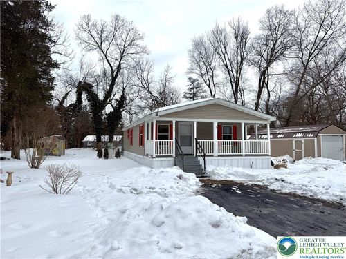 4929 Cedar Grove Park, Bangor, PA, 18013-4760 | Card Image