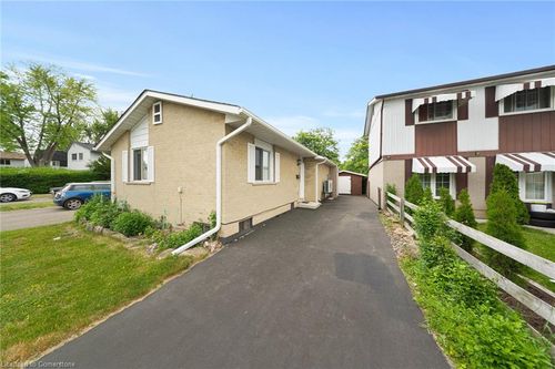 17 Haley Crt, Brampton, ON, L6S1N6 | Card Image