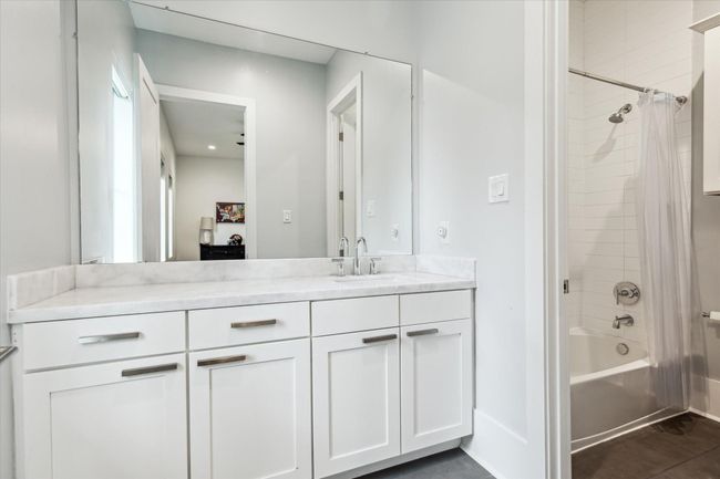 1010 Waltway Dr, House other with 5 bedrooms, 6 bathrooms and 2 parking in Houston TX | Image 41