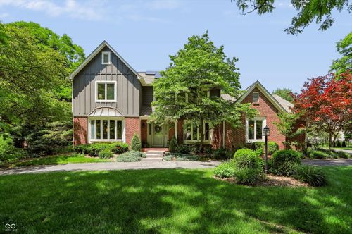 11377 Brentwood Ave, Zionsville, IN, 46077-8723 | Card Image