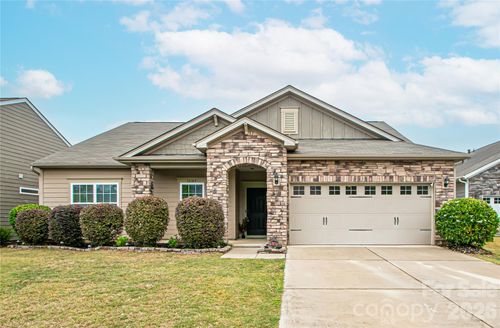 11145 Chapeclane Rd, Charlotte, NC, 28278-7916 | Card Image