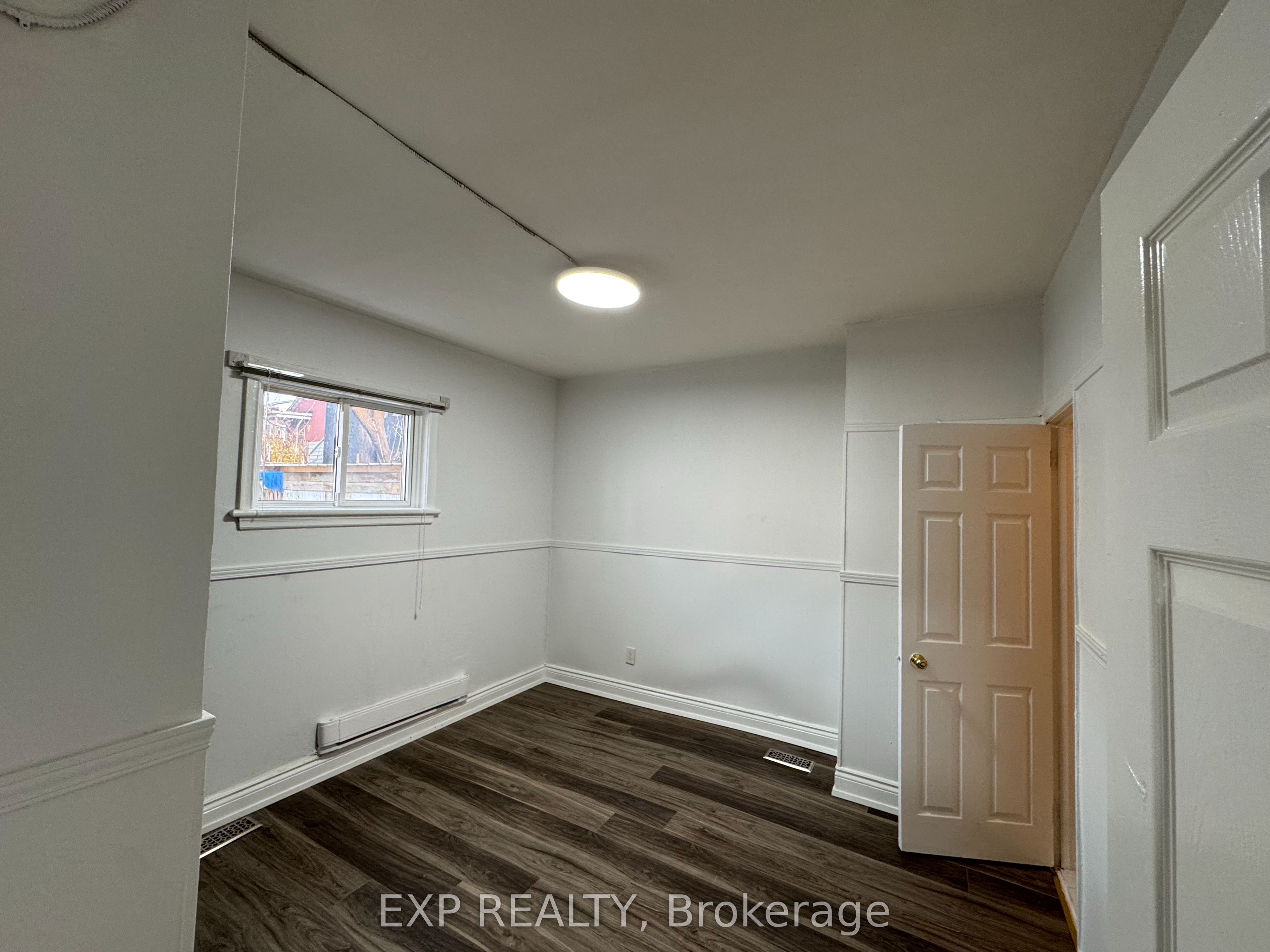 Residential Lease in Vanier and Kingsview Park 4
