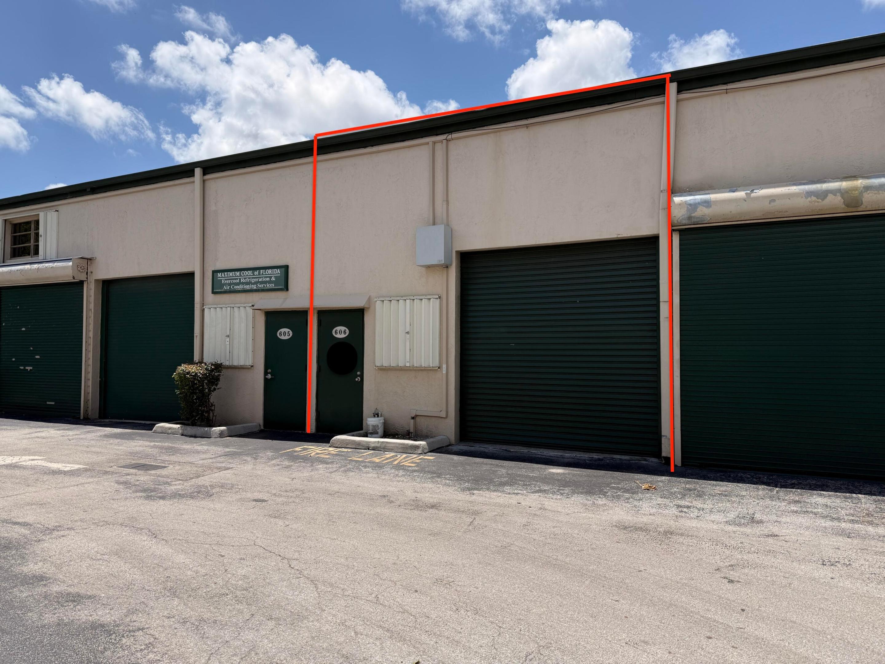 Commercial Sale in Pompano Beach 2