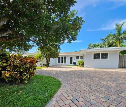 2770 Ne 30th St, Lighthouse Point, FL, 33064-8523 | Card Image