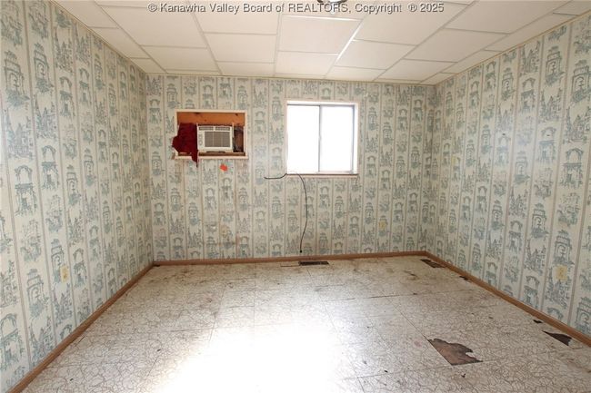 2207 W Virginia Ave, Home with 0 bedrooms, 0 bathrooms and null parking in Dunbar WV | Image 20