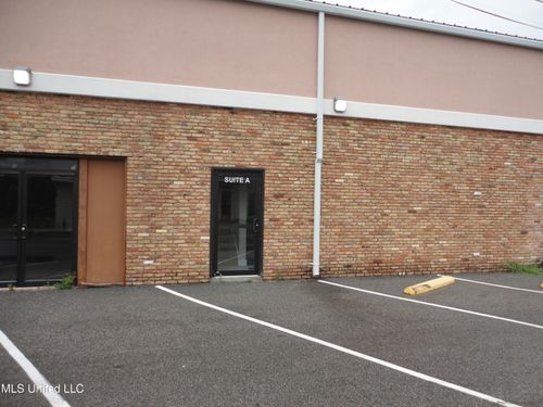 a-1711 Market St, Pascagoula, MS, 39567-6664 | Card Image