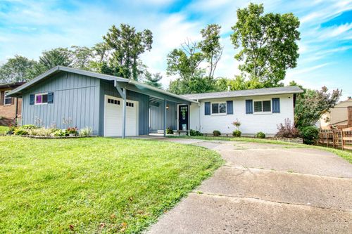 8557 Linderwood Ln, Cincinnati, OH, 45255 | Card Image