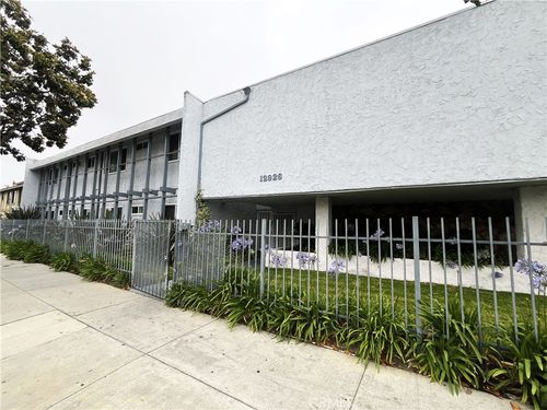 29-12926 Doty Ave, Hawthorne, CA, 90250 | Card Image