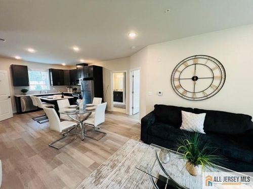 463 Old Post Road, Edison, NJ, 08817 | Card Image