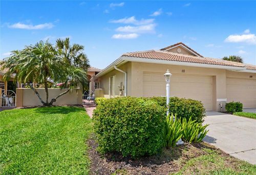 111 Auburn Woods Cir, VENICE, FL, 34292-3086 | Card Image