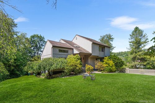 119 Watch Hill Rd, Cortlandt Manor, NY, 10567-7001 | Card Image