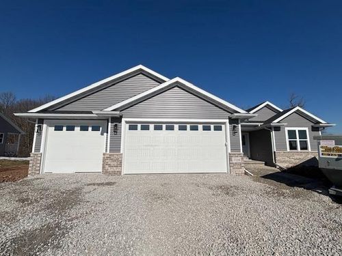 1316 W Thorn Creek Drive, HILBERT, WI, 54129 | Card Image