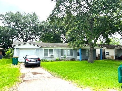 616 Benson Street, La Marque, TX, 77568 | Card Image