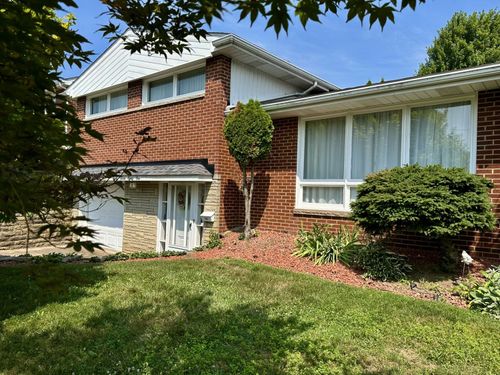 2781 Grant St, Lower Burrell, PA, 15068-2522 | Card Image