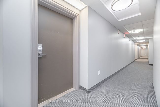 307 - 1045 Nadalin Hts, Condo with 2 bedrooms, 2 bathrooms and null parking in Milton ON | Image 4