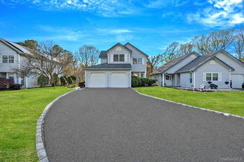 206 Dorado Ct N, Middle Island, NY, 11953-1924 | Card Image