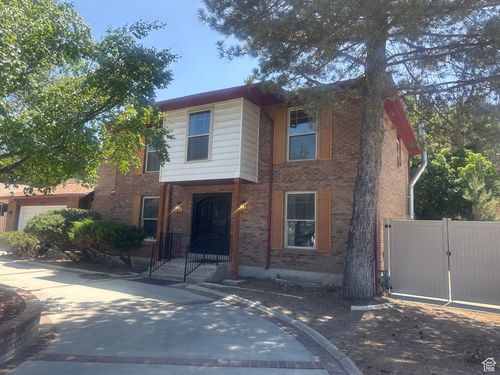 2650 E Willow Wick Dr, Sandy, UT, 84093-1929 | Card Image