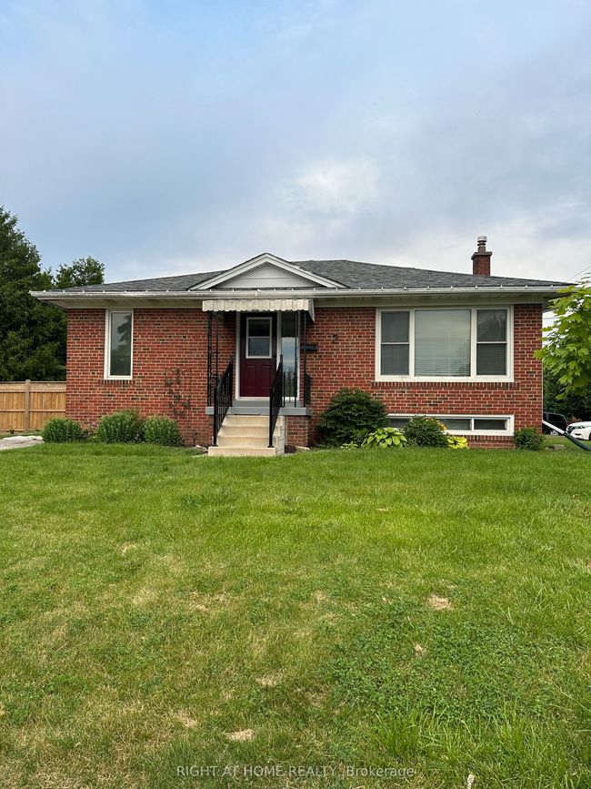 A - 2 Brucewood Rd, House other with 3 bedrooms, 1 bathrooms and 2 parking in Georgetown ON | Image 15