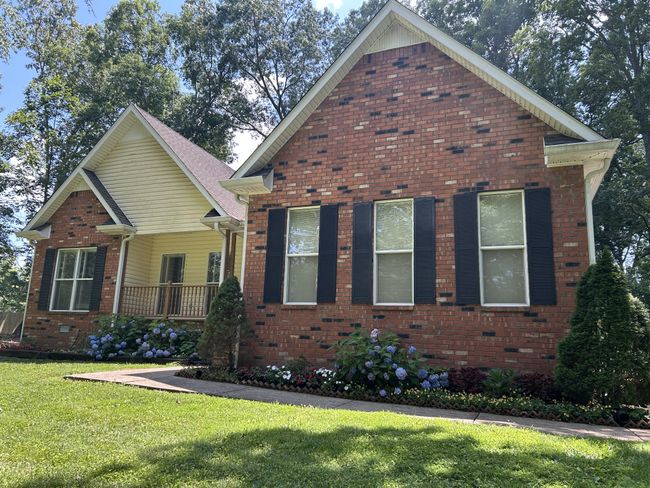 825 Highway 96 N, House other with 3 bedrooms, 2 bathrooms and 3 parking in Fairview TN | Image 4