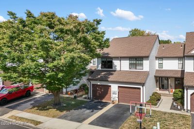 21-5 - 215 Longwood Drive, Condo with 2 bedrooms, 2 bathrooms and null parking in Manalapan NJ | Image 2