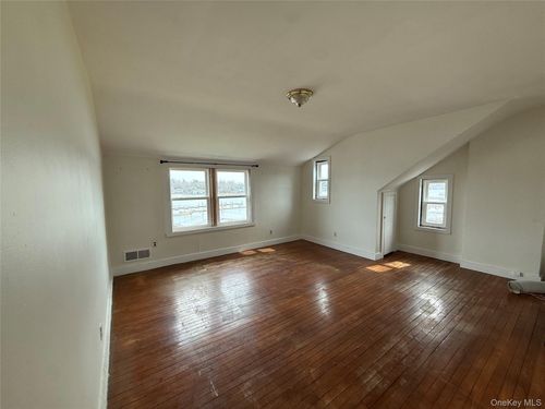 apt-5-307 W Shore Rd, Huntington, NY, 11743-2068 | Card Image
