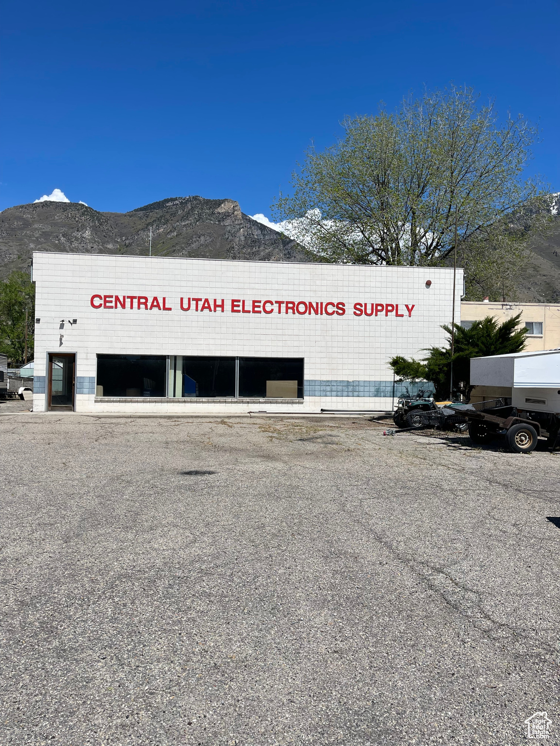 735 S State St, Provo, UT 84606