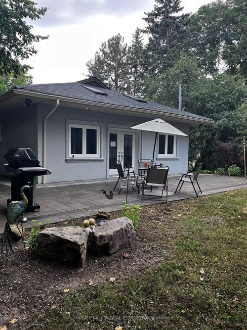 rear-59 Hemingway Cres, Unionville, ON, L3R2S4 | Card Image