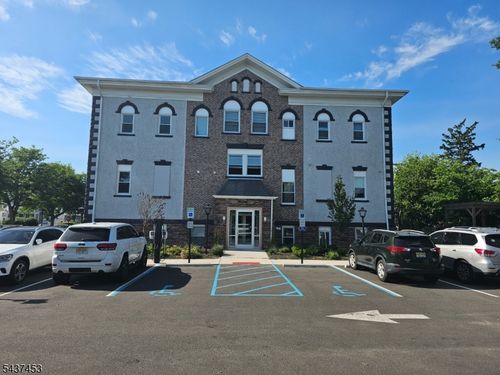 6-33 2nd St, Raritan, NJ, 08869-1842 | Card Image