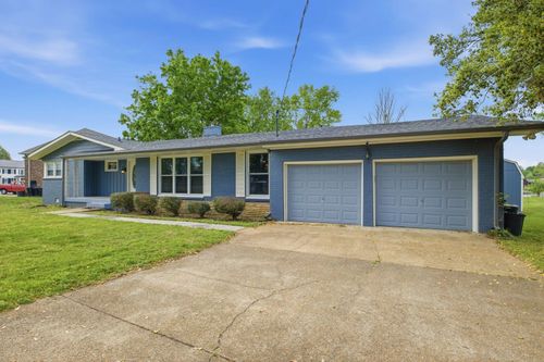 110 Walnut Dr, Hendersonville, TN, 37075-5030 | Card Image