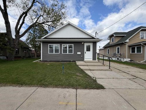 145 S Randall Ave, Janesville, WI, 53545-4261 | Card Image