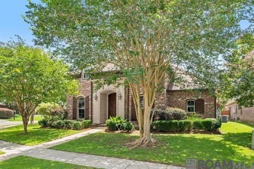18518 Cedar Line Dr, Baton Rouge, LA, 70817-4261 | Card Image