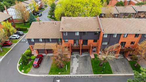 32-4165 Fieldgate Dr, Mississauga, ON, L4W2M9 | Card Image