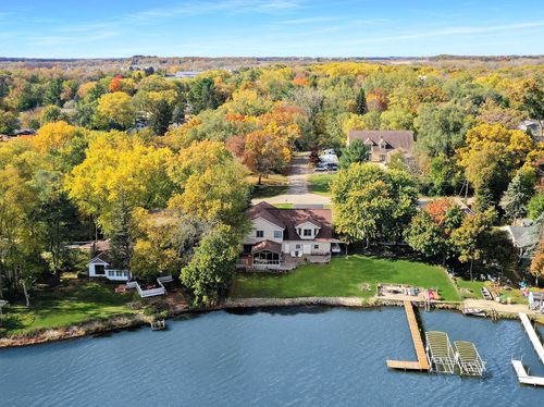 5012 W Lake Shore Dr, Wonder Lake, IL, 60097-8714 | Card Image