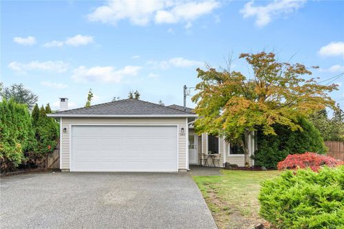 780 Humphrey Rd, Parksville, BC, V9P1C8 | Card Image