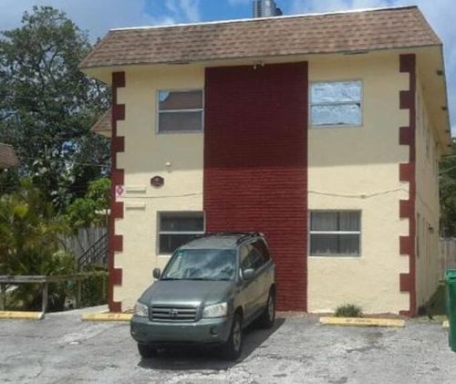 1-4-3811 Sw 60th Avenue, Davie, FL, 33314 | Card Image