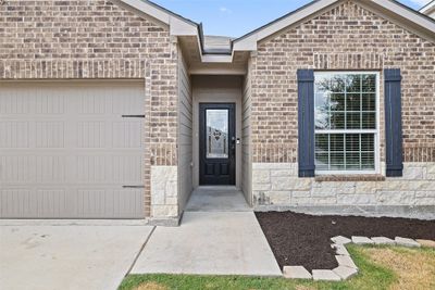 Beautiful front entry | Image 2