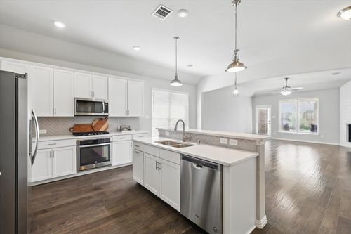 1405 Tanglewood Trl, Northlake, TX, 76226-1852 | Card Image
