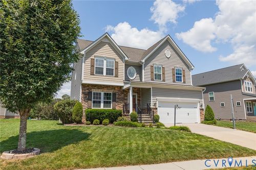 9511 Thornecrest Dr, Mechanicsville, VA, 23116-2752 | Card Image