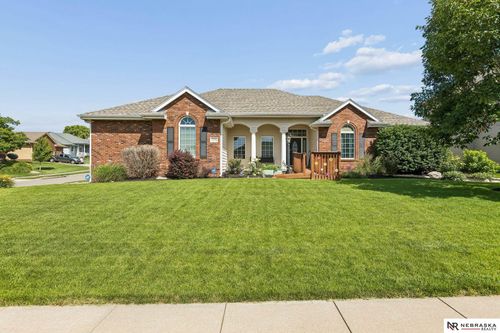 7513 S 95th St, La Vista, NE, 68128-8206 | Card Image