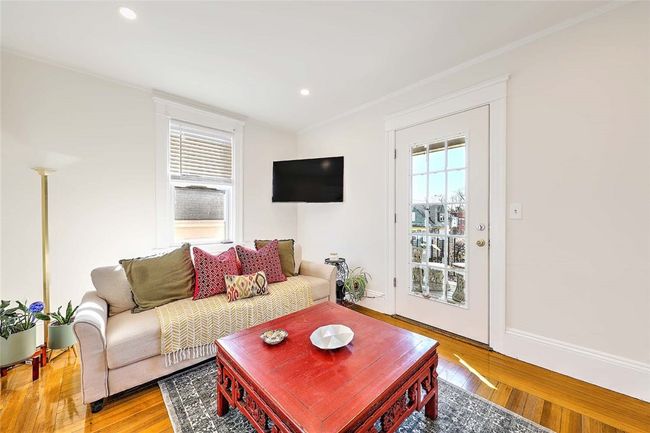 3C - 160 Irving Ave, Condo with 2 bedrooms, 1 bathrooms and 1 parking in Providence RI | Image 4